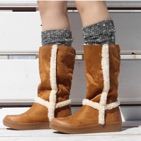 Mi.iM Shoes - Suede Fur Trim Winter Boots